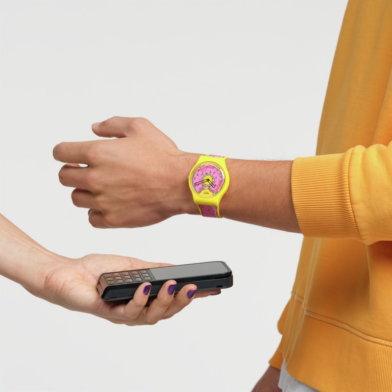 Orologio Swatch x The Simpsons SECONDS OF SWEETNESS PAY! SO29Z129-5300 | Gioielleria De Wrachien