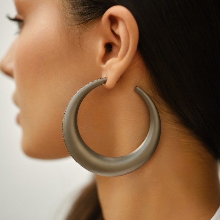 Orecchini Mano J in titanio e diamanti | De Wrachien Gioielli