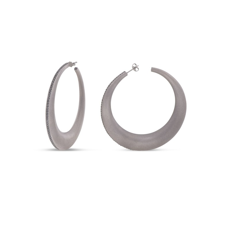 Orecchini Mano J in titanio e diamanti | De Wrachien Gioielli