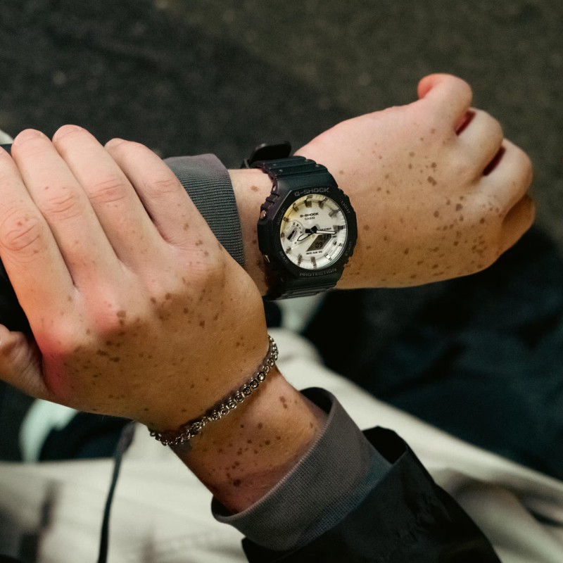 Orologio G-Shock Octagonal GA-2100WD-1A | De Wrachien Gioielli