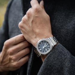 Orologio G-Shock OCTAGONAL METAL COVER GM-2110D-8A | De Wrachien Gioielli